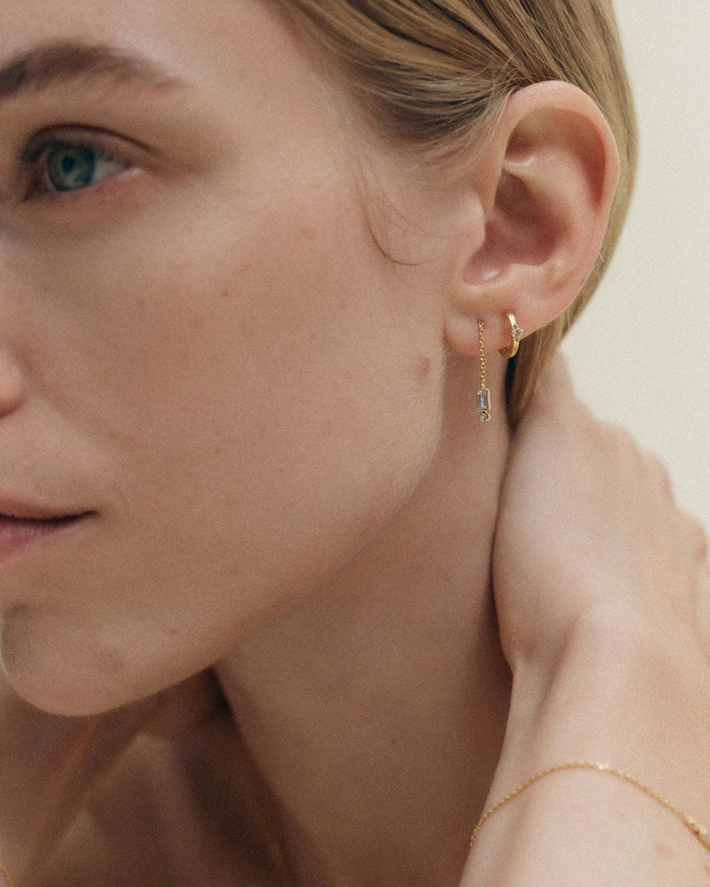 Kirstin Ash Lumen Chain Studs Gold Plated