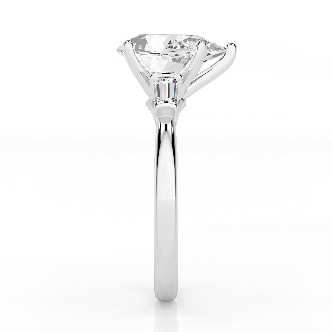 Louis Thompson Kimberley Ring 9k White Gold with 2.27ct Lab Diamond