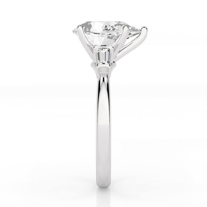 Louis Thompson Kimberley Ring 9k White Gold with 2.27ct Lab Diamond