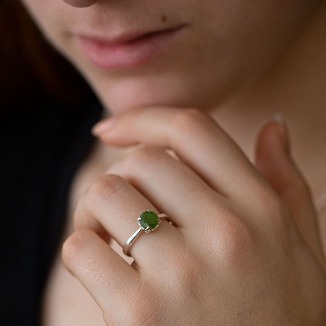 Nick Von K Sterling Silver with Pounamu Baby Dewdrop Ring