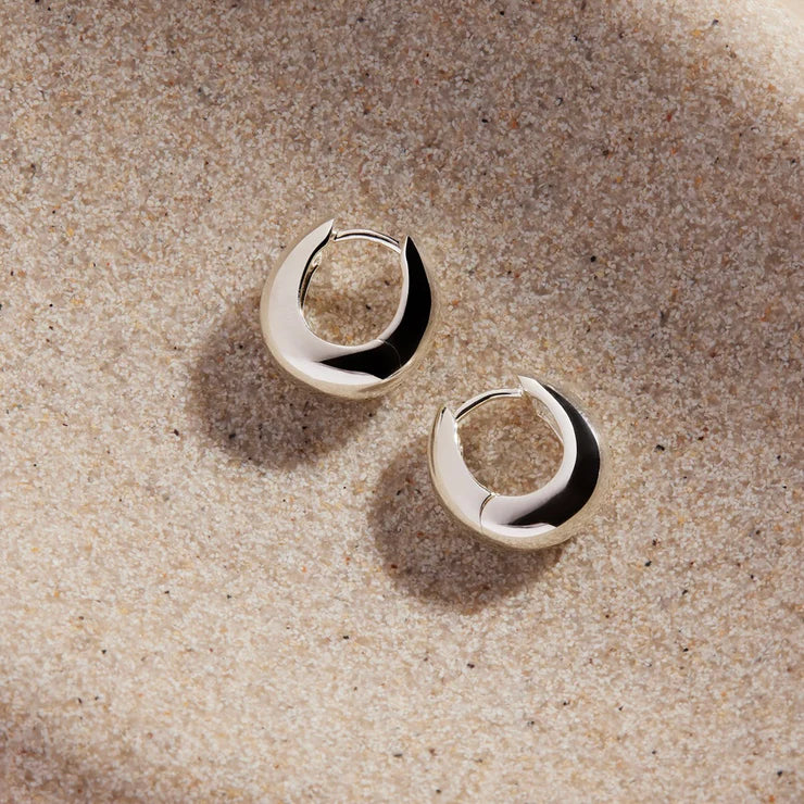 Najo Arco Silver Huggie Earrings