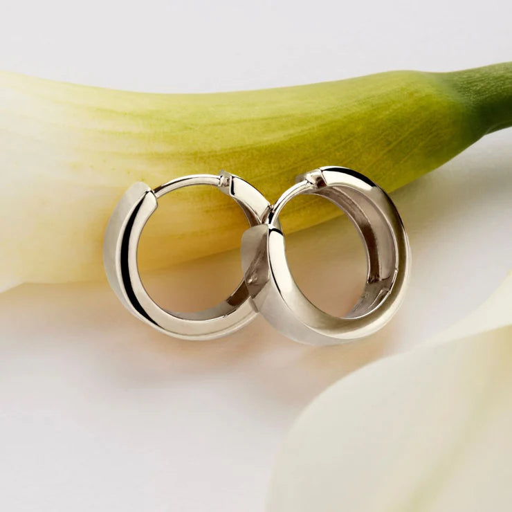 Najo Stella Huggie Earrings