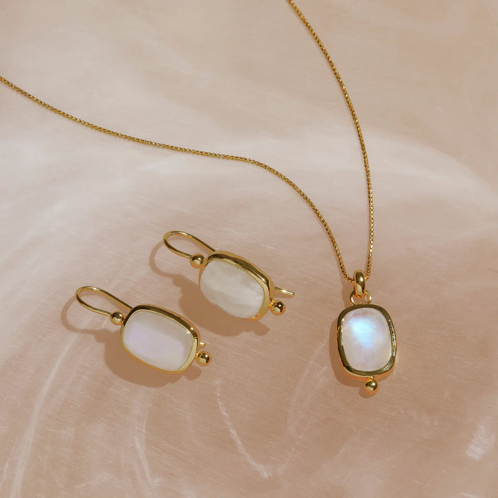 Najo Fleur Rainbow Moonstone Necklace