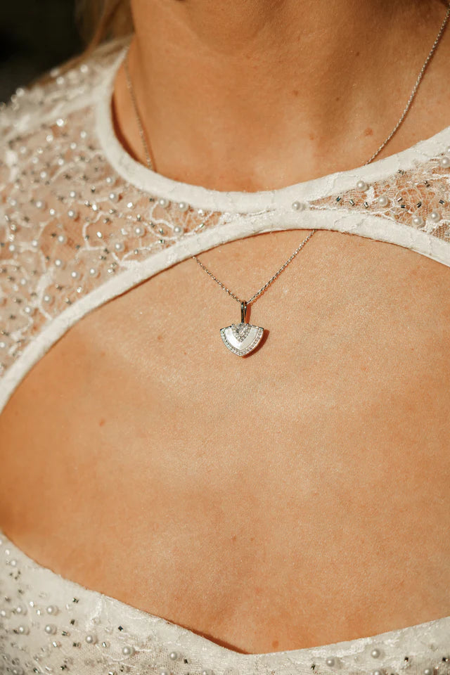 Georgini Chic Noel Mother of Pearl Fan Necklace Silver