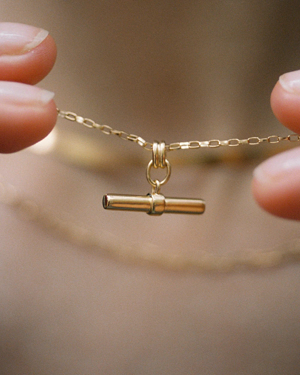 Kirstin Ash Roam T-Bar Necklace 18ct Gold Vermeil