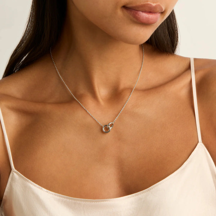 Najo Embrace Silver Necklace (42cm+ext)