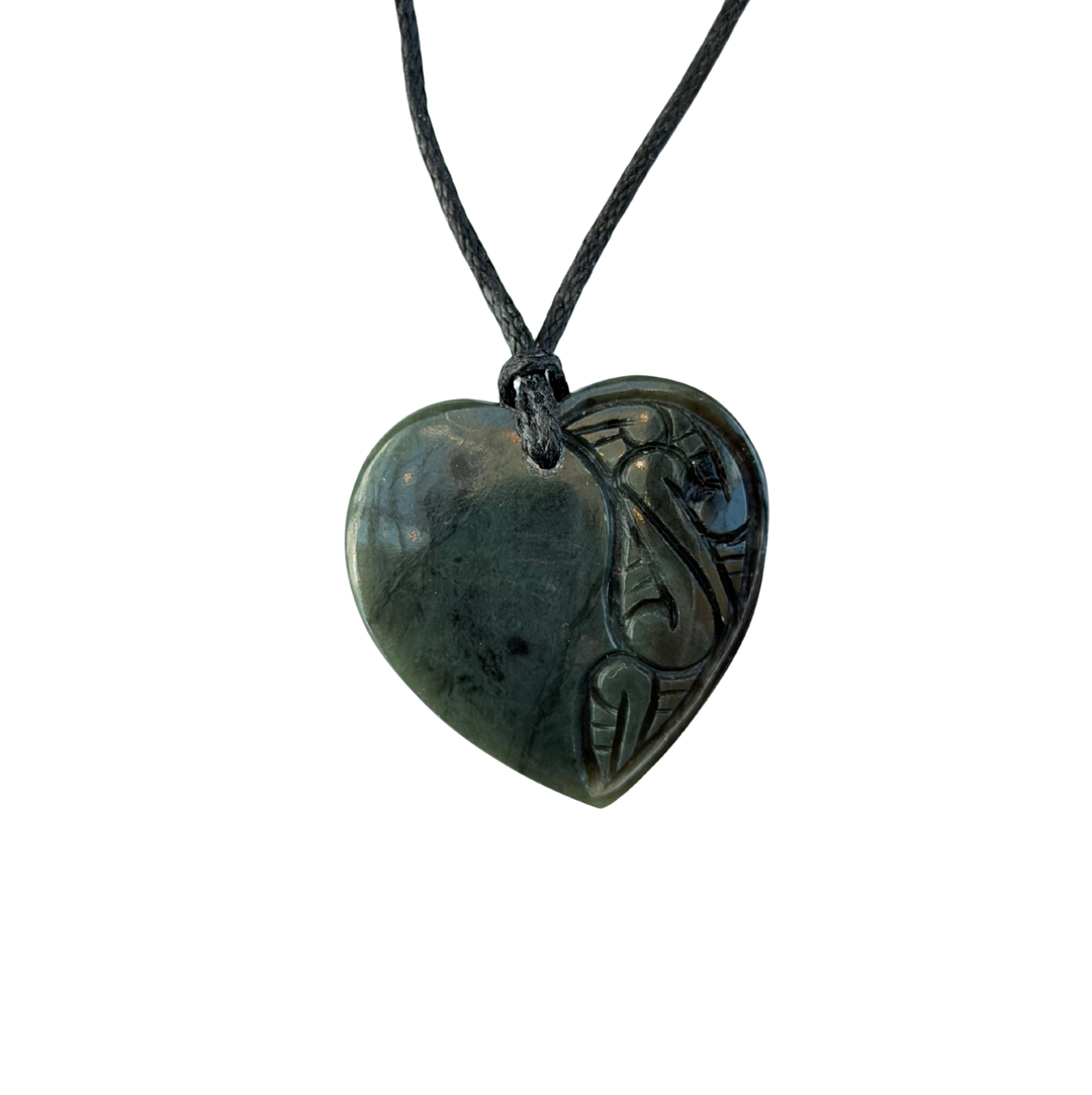 NZ Greenstone Engraved Manawa / Heart 30mm