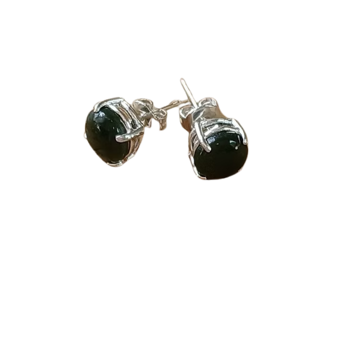 Jade Studs - Round Claw