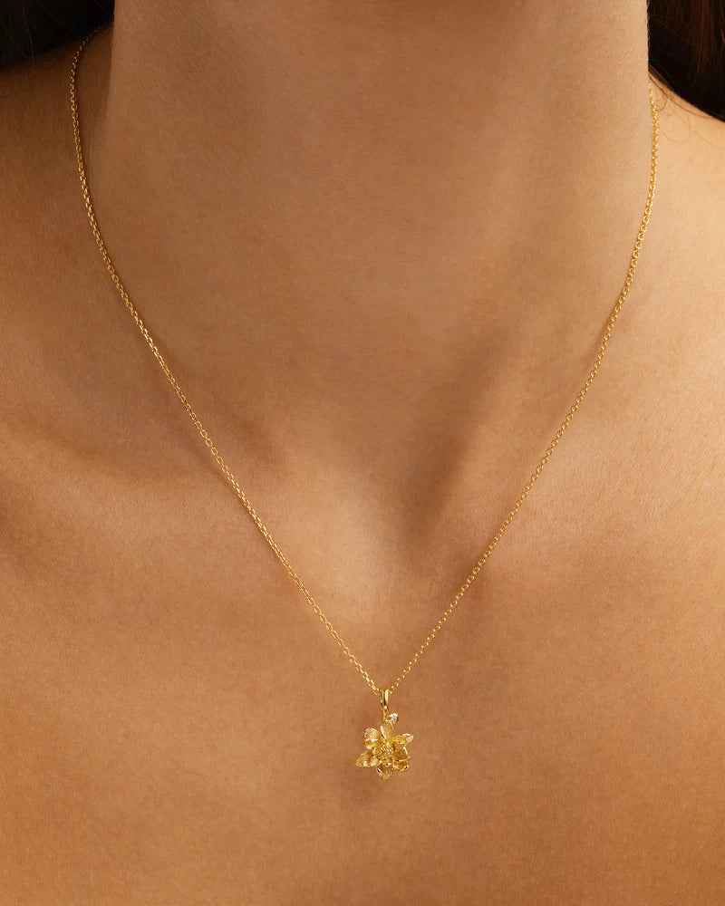 By Charlotte 18k Gold Vermeil July Birth Flower Necklace - Water Lily