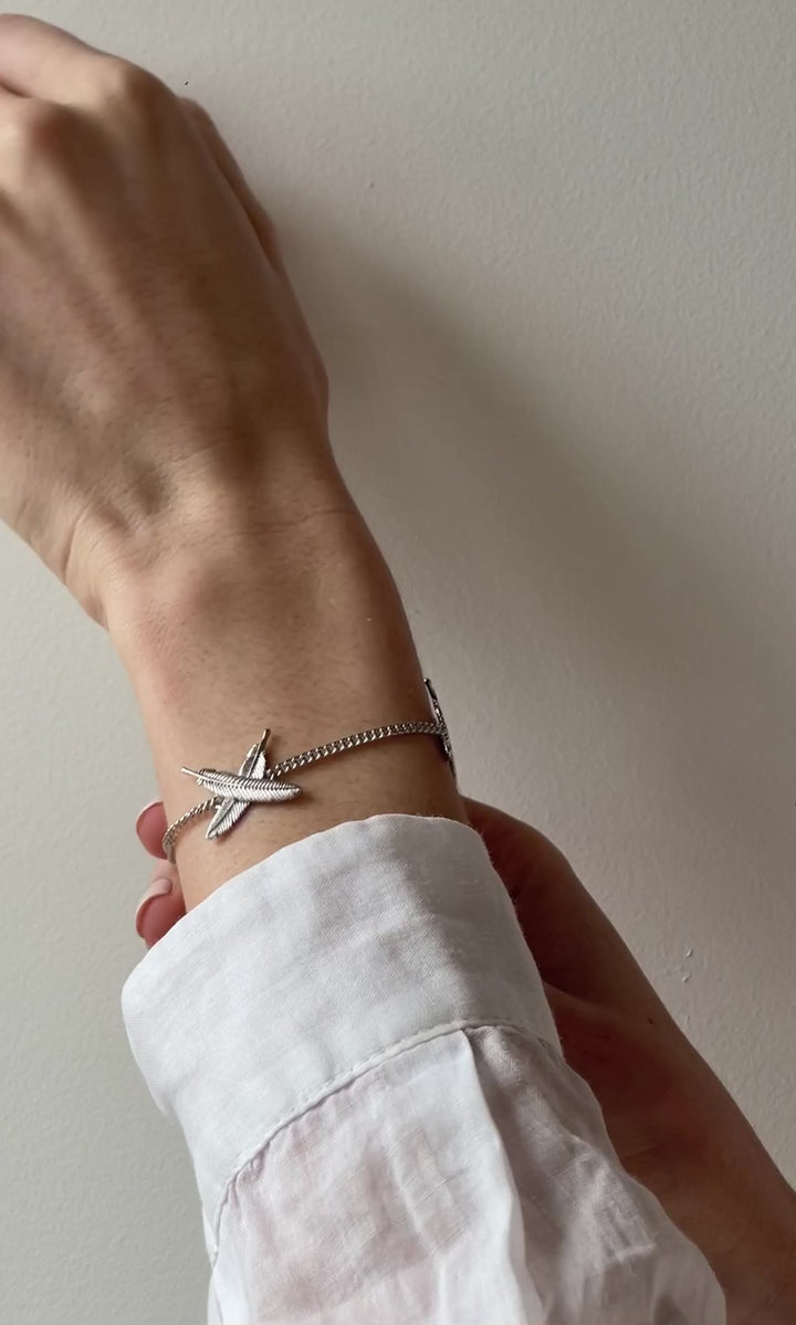 Boh Runga Feather Kisses Bracelet