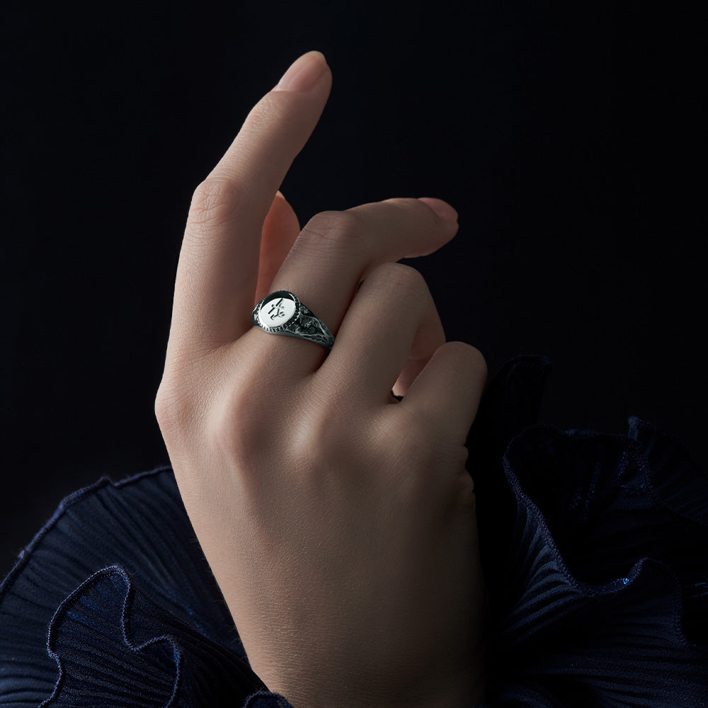 Karen Walker Silver Society Ring